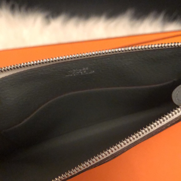 AUTHENTIC! Brand New! RARE Roo Roo Wallet Pouch - Picture 4 of 6